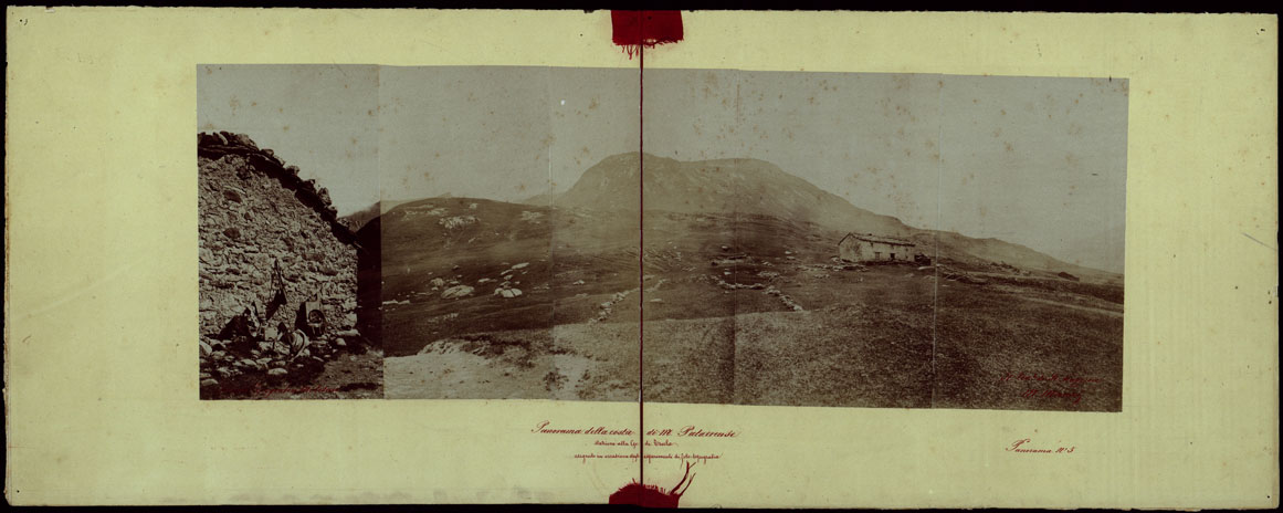 (N:24014) TRENTADUE PANORAMI FOTOGRAFICI ESEGUITI DAL TENENTE DI STATO MAGGIORE SIG. MANZI NEL 1876, PER STUDI SULLA FOTOTOPOGRAFIA PANORAMA DELLA COSTA DI M. PATACRENSE STAZIONE ALLA CJ DI TRECLA ESEGUITO IN OCCASSIONE DEGLI ESPERIMENTI DI FOTO-TOPOGRAFIA. (CA003503) Carte e stampe antiche: riproduzione a colori su carta (formato A1)