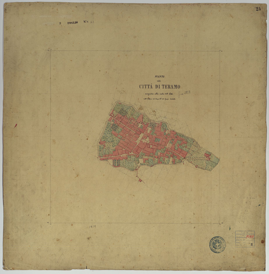 (N:16443) PIANTA DELLA CITTA' DI TERAMO ESEGUITA ALLA SCALA DELL'1:5.000 DALL'ALFIERE DEL CORPO R.LE DEL GENIO LAHALLE. (CA006726) Carte e stampe antiche: riproduzione a colori su carta (formato A1)