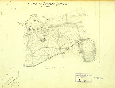(N:33596) GROTTA DI PERTOSA - ESTERNO (SE007792) Carte e stampe antiche: riproduzione a colori su carta (formato A3)