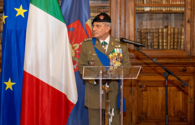 Dettaglio del pubblico che assiste alla cerimonia