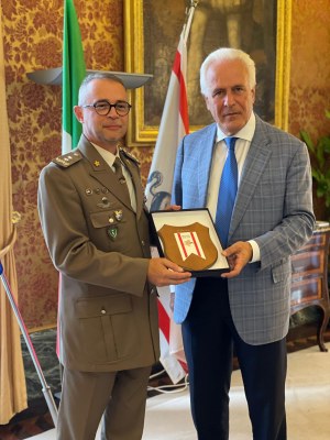 Incontro Tra il comandante dell'Istituto Geografico Militare e  il Presidente della Regione Toscana